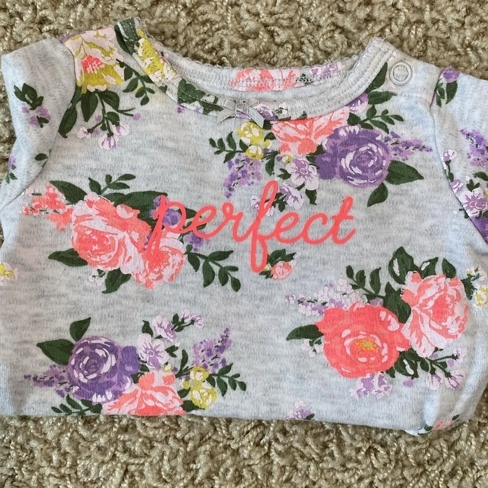 Carter’s | Long Sleeve Onesies (12)